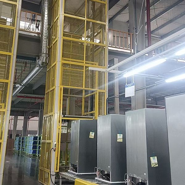 往復(fù)提升機(jī)